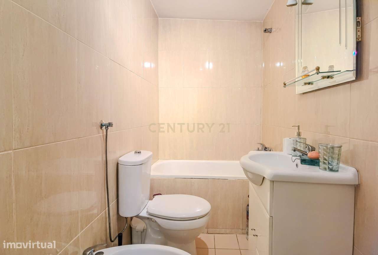 Moradia Bi-Familiar T4 Perafita-21