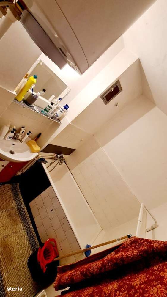 Vanzare 2 camere/ judetul Calarasi,str Traian,centru - Imagine principală: 4/8