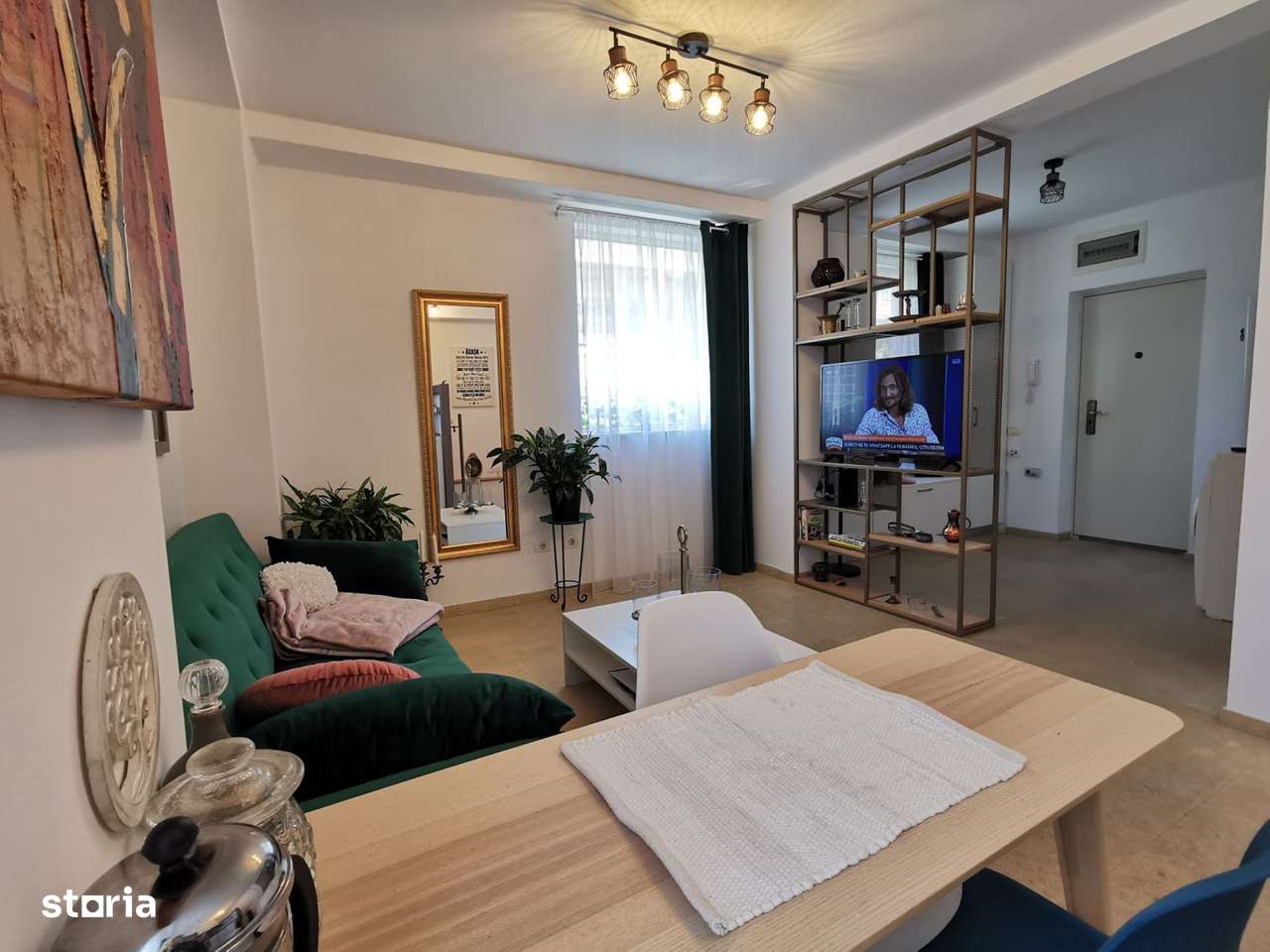 Apartament cu doua camere si loc de parcare-3