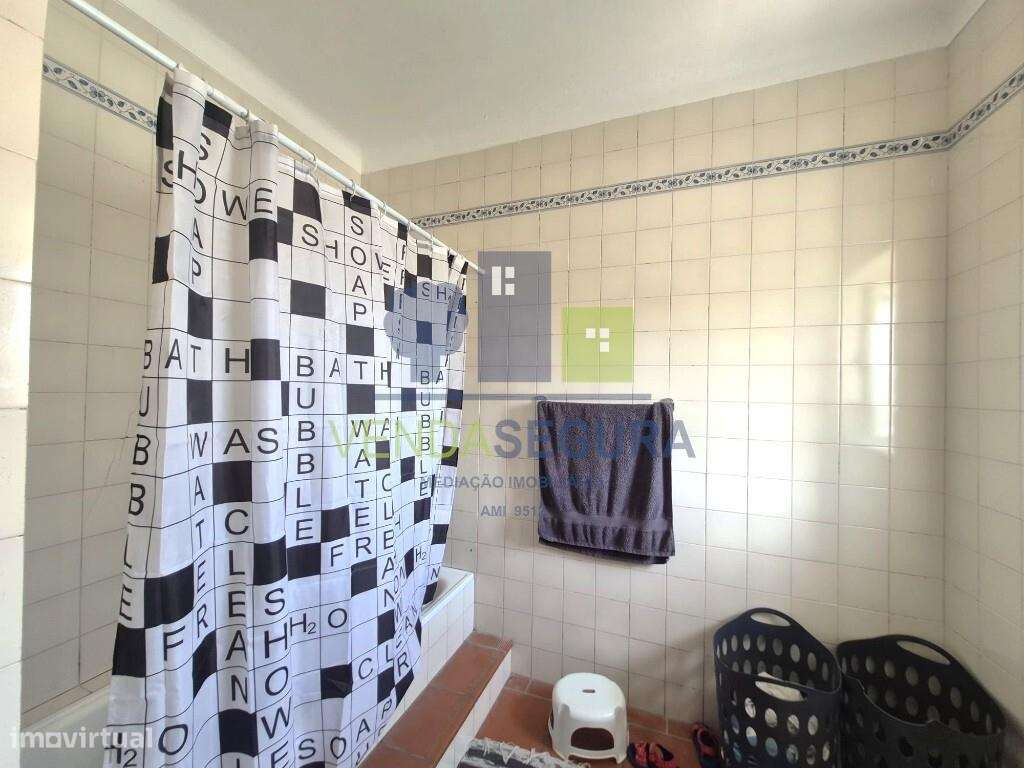 Apartamento T2 com terraço | Porta Nova | MOURA-10