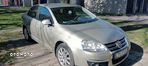 Volkswagen Jetta 1.6 FSI Trendline - 2