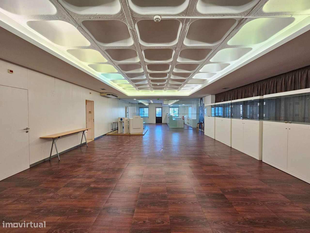 Escritório com Armazém Venda Carnaxide | 1.520 m2 | 11 Estac-5