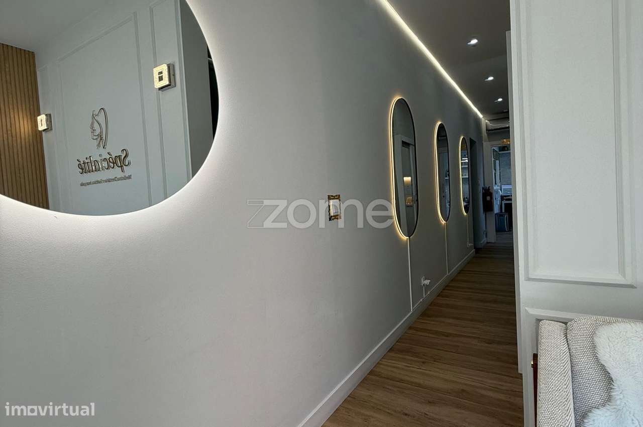 Clínica Dentária e Estética - Grande imagem: 4/19