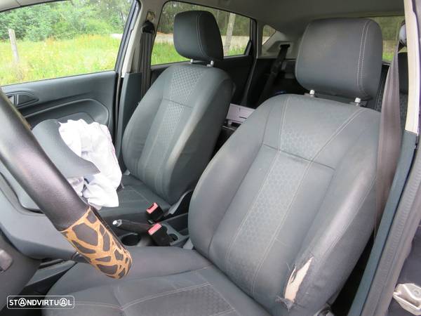 Ford Fiesta VI 1.25 (82Cv) de 2010 - Peças Usadas (7948) - 5