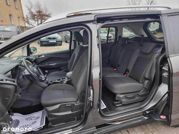 Ford Grand C-MAX - 7