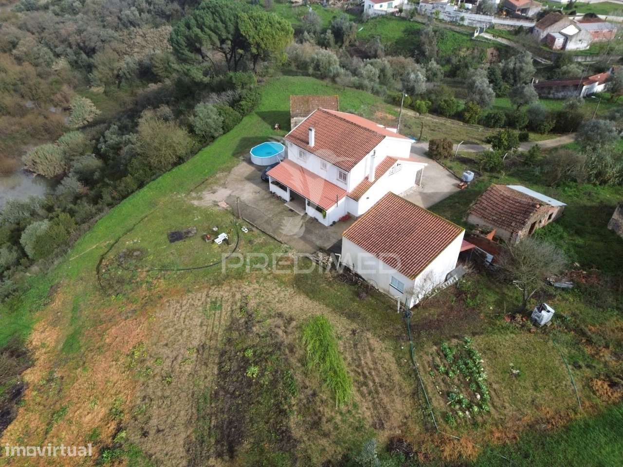 Moradia T5 com Piscina em São Vicente do Paul – Santarém - Grande imagem: 4/40