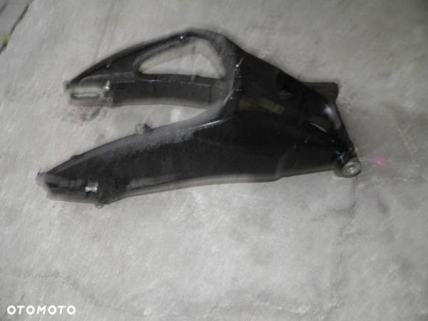 WAHACZ TYLNY SUZUKI GSXR L1 - L6 2012r - 5