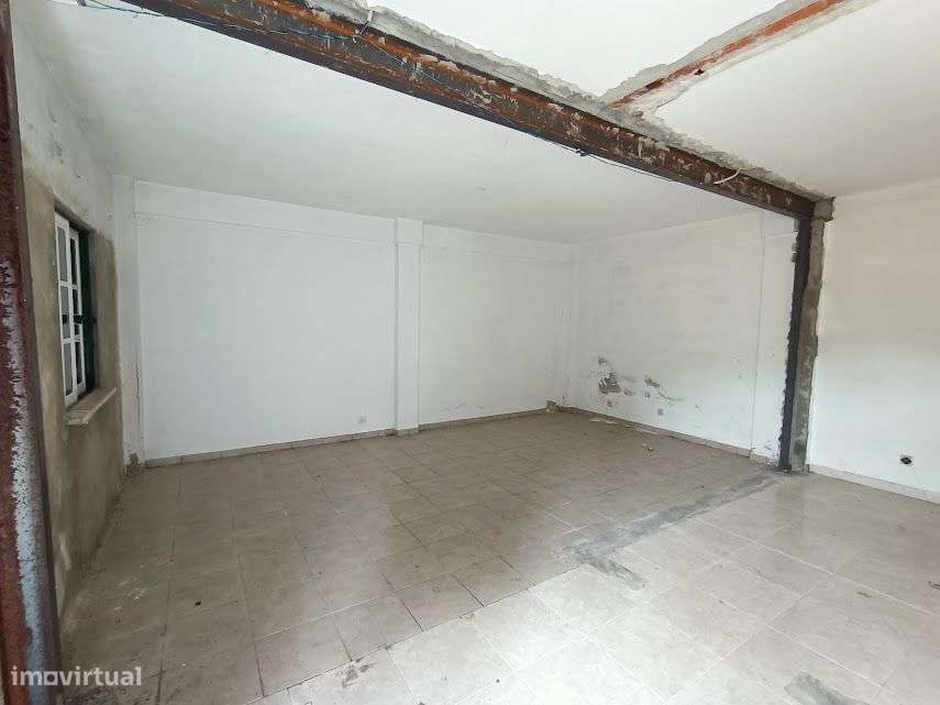 Moradia T2 Geminada com 2 Casas de Banho-10