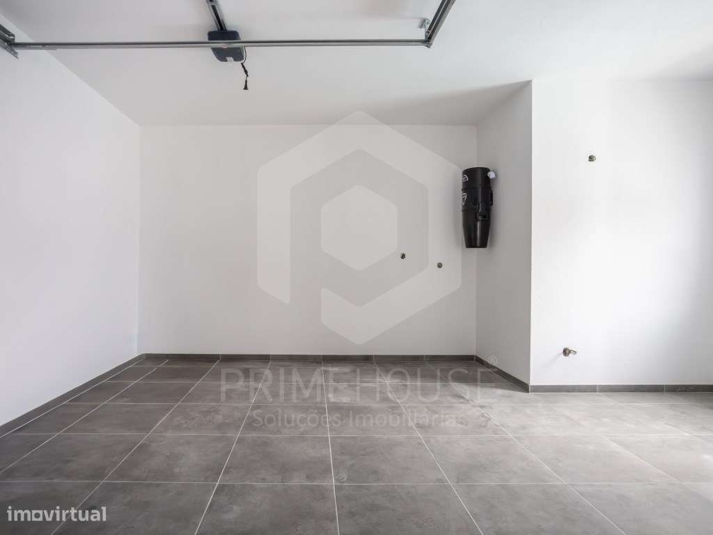 Moradia com 3 suites, garagem e piscina na Av. de Negreiros - Quint...-46