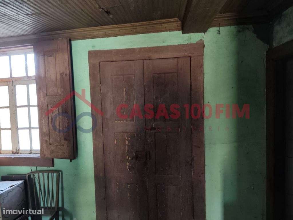 5 Moradias + Terreno em Loureiro - Peso da Régua-40