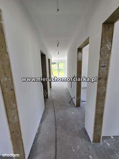 Nowoczesny dom w stanie deweloperskim Połomia-7