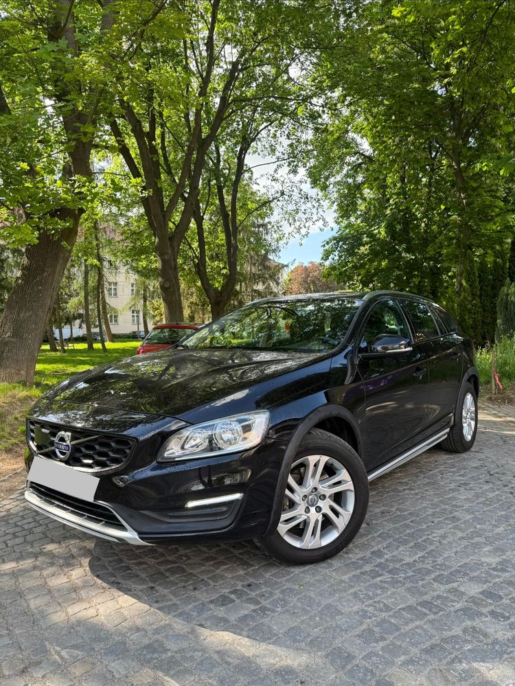 Volvo V60 D3 Geartronic Summum 2016