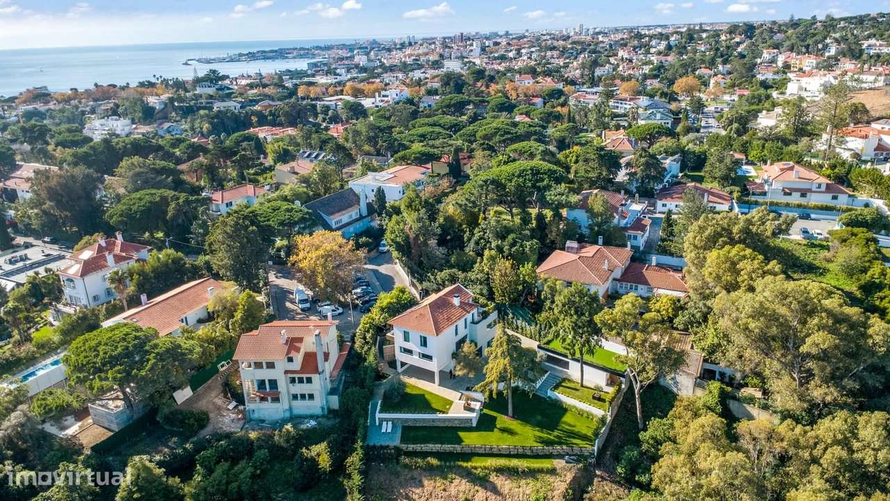 Moradia Isolada T5 Com Jardim Estoril Cascais