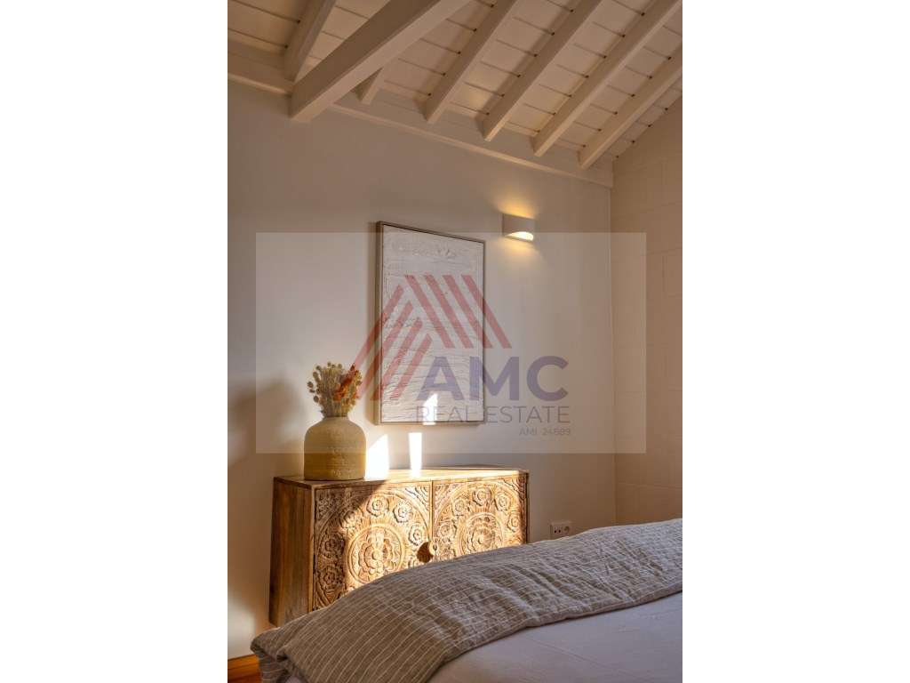 MORADIA COM 2 PISOS NO CORAÇÃO DA VILA MADALENA DO PICO-22