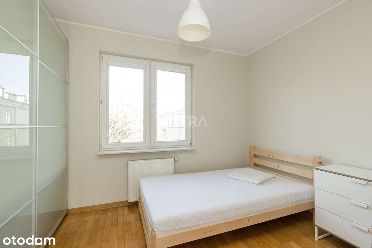 Przestronne, dwupoziomowe mieszkanie przy metrze-17