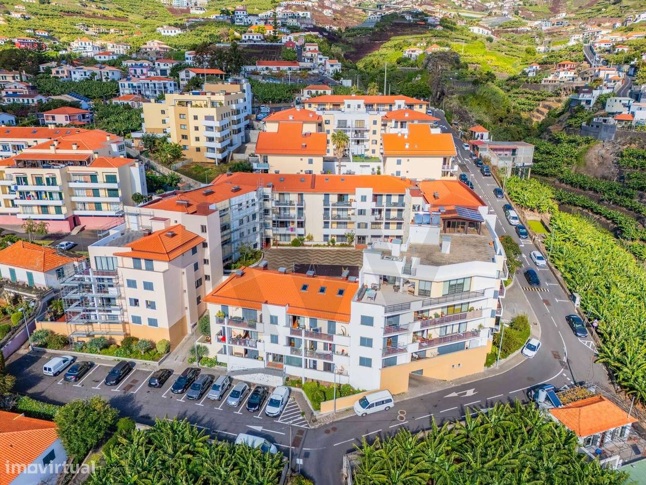 APARTAMENTO T2 COM QUINTAL - CÂMARA DE LOBOS - LAGAR - Grande imagem: 4/46