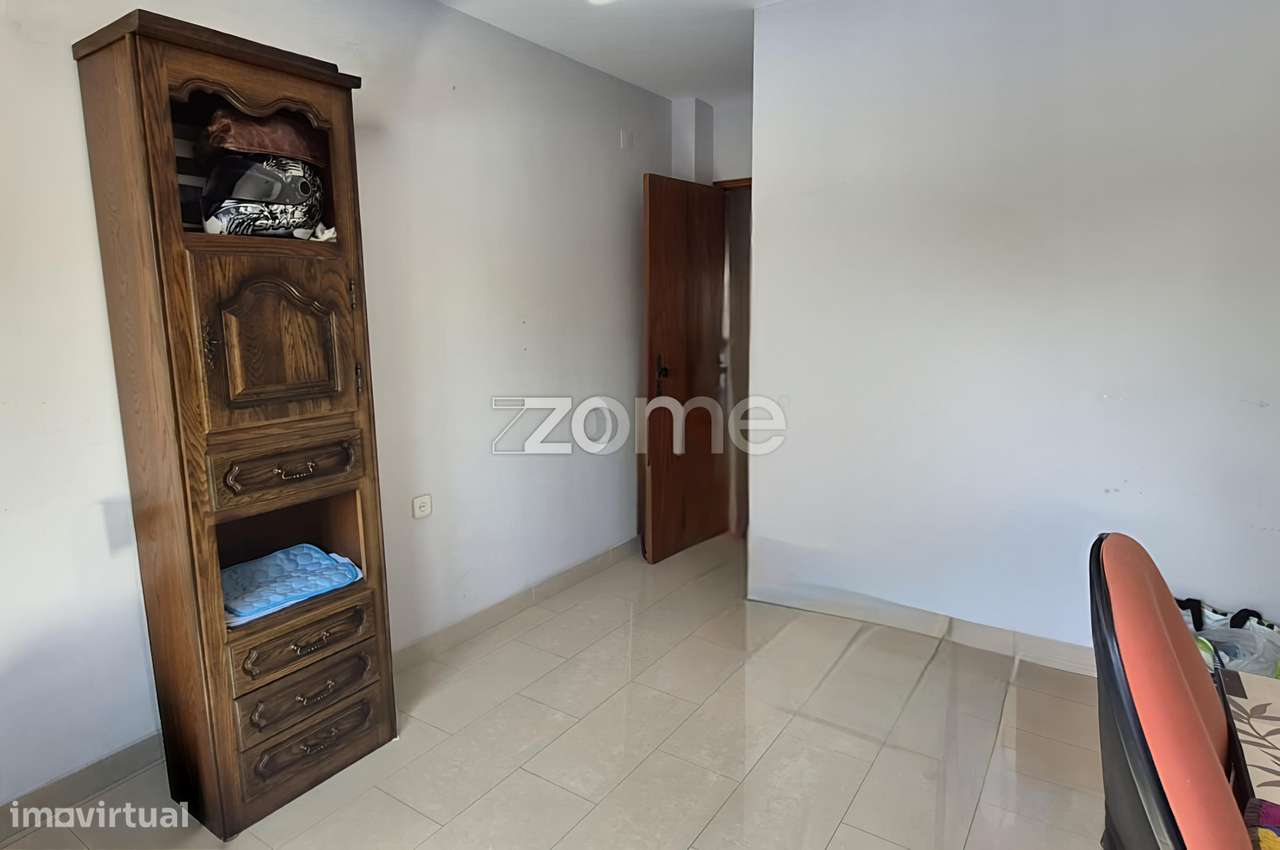 Apartamento T3 totalmente renovado em São João Baptista, Entroncame...-12