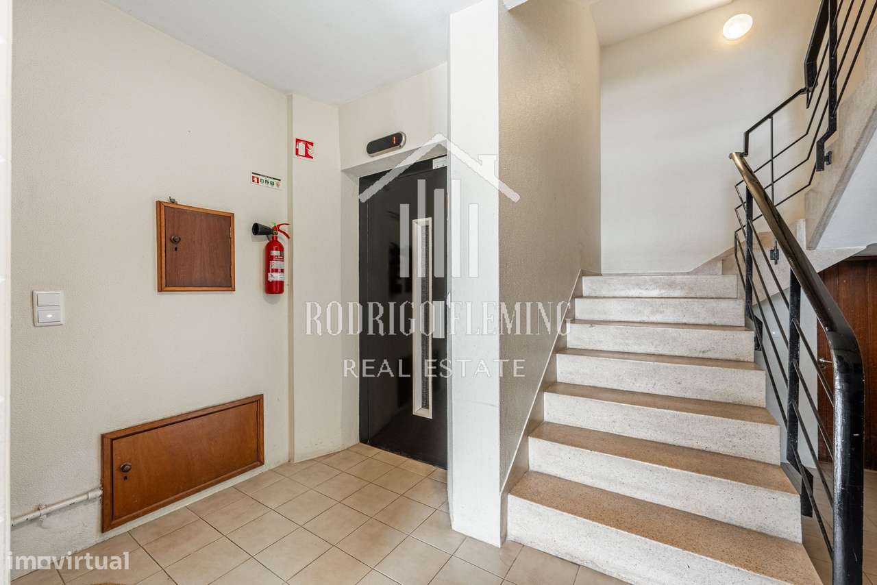 Apartamento T3 em Miramar-7