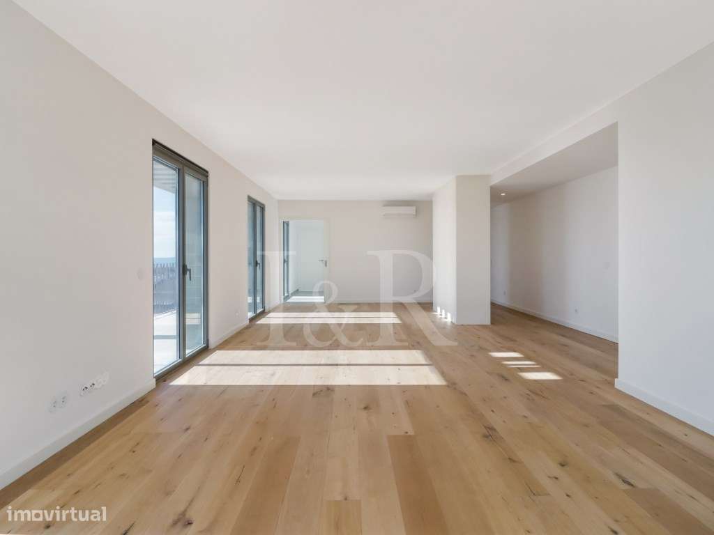 Penthouse T4+1 com terraço, piscina e vista rio no Dafundo, Oeiras-10