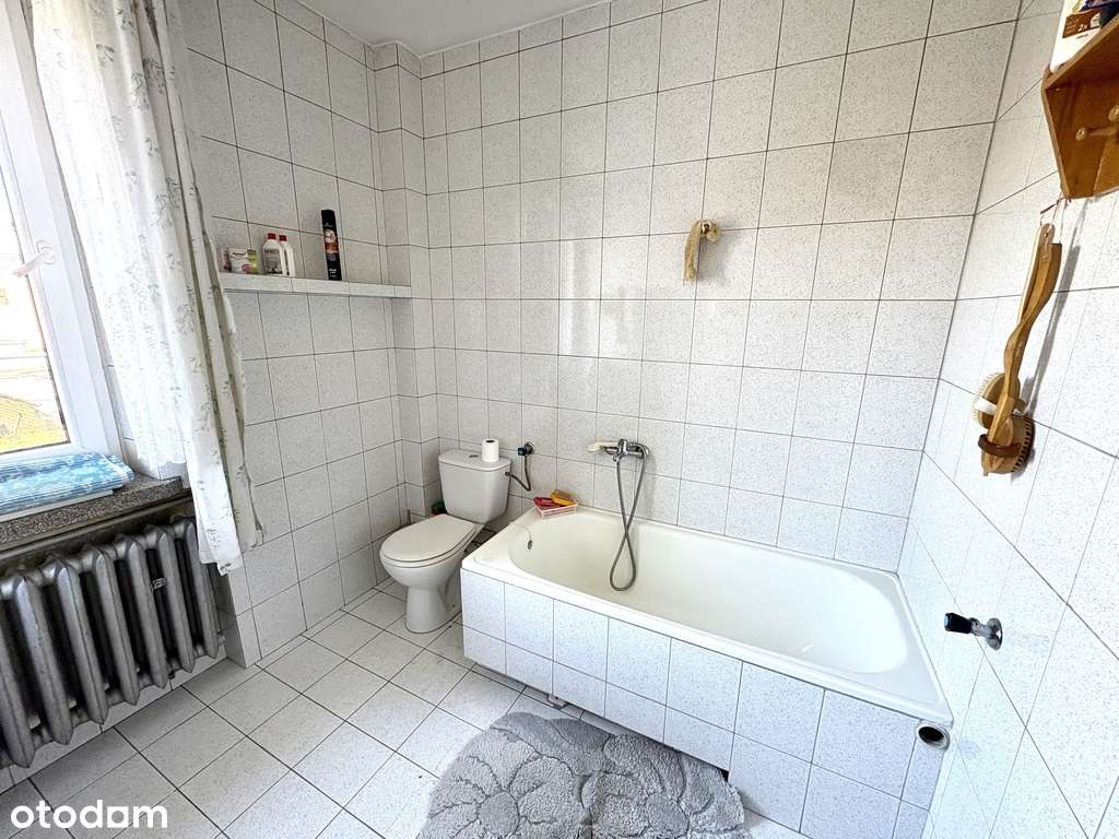 dom wolnostojący, 242m2, 7 pok.-6