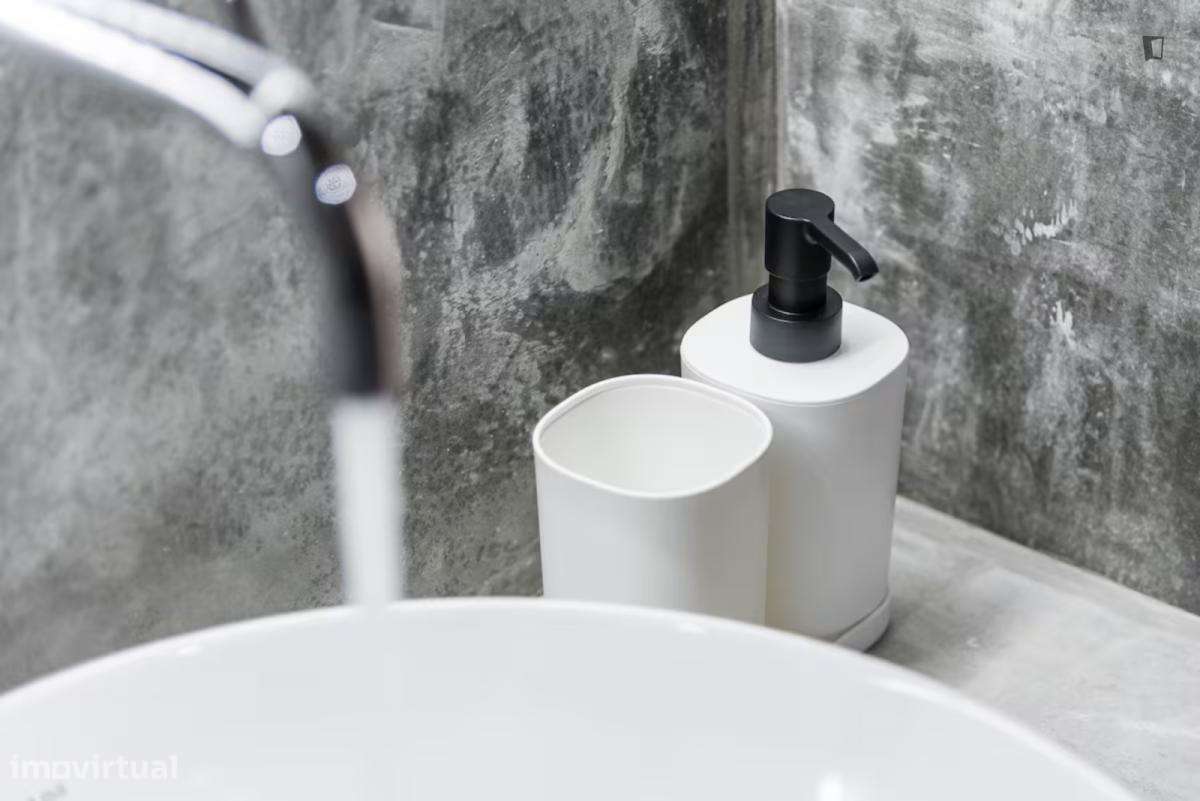 Apartamento com 2 quartos - localizado em Santo Ildefonso Porto - Grande imagem: 2/7