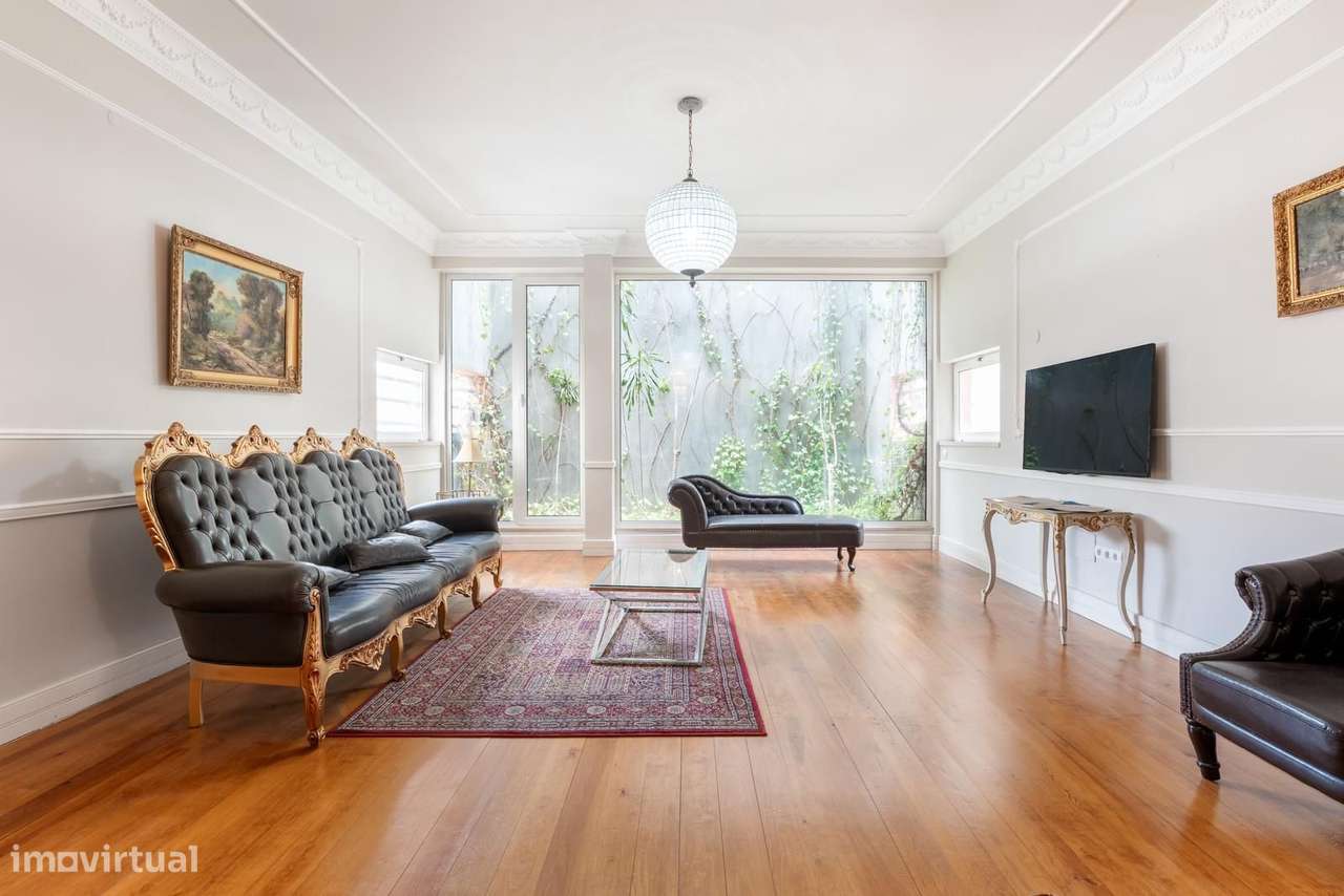 Moradia T4 + 1 com piscina, Pena, Lisboa-10