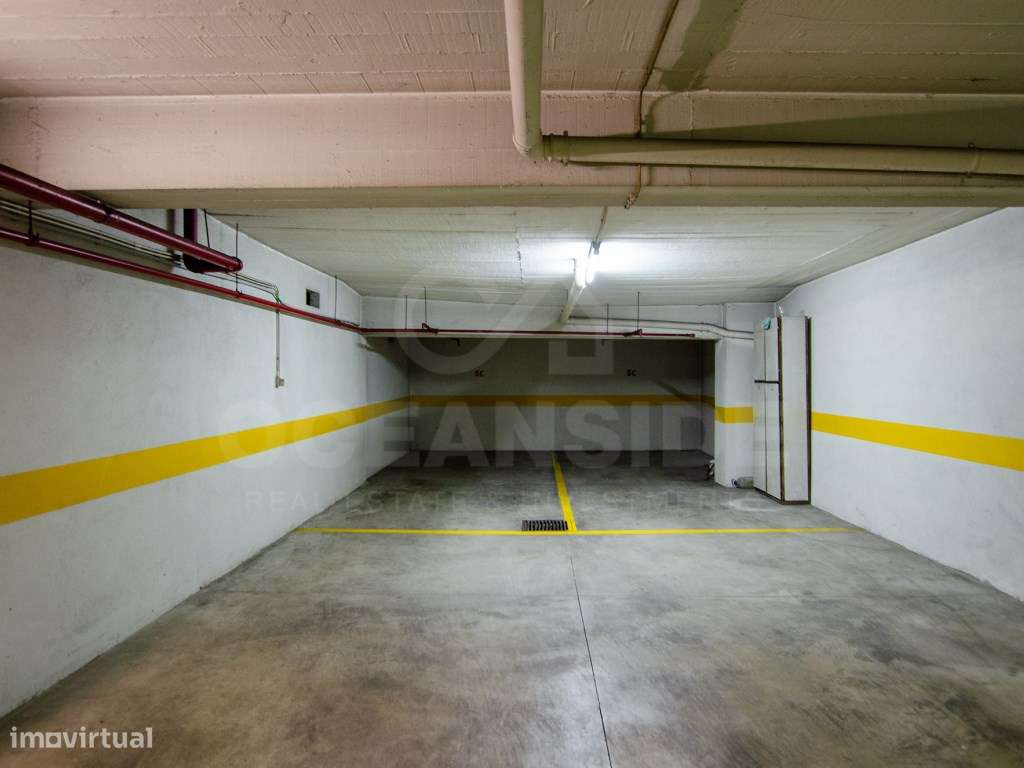 T3 com garagem para 2 carros, em Telheiras-35
