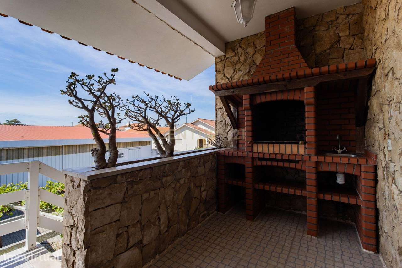 Casa Renovada em Aljubarrota, Alcobaça - 4 Quartos e Jardim-23