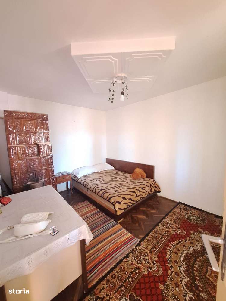 Casa 6 camere Frumusani teren 1341 mp caramida-8