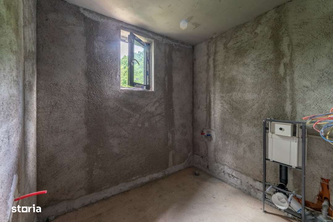 Casa P+1, Babana-Arges cu panouri si apa de izvor-5