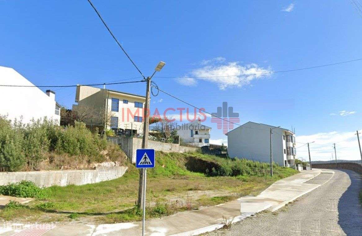 Lote para Moradia de 3 Frentes - Grande imagem: 4/7