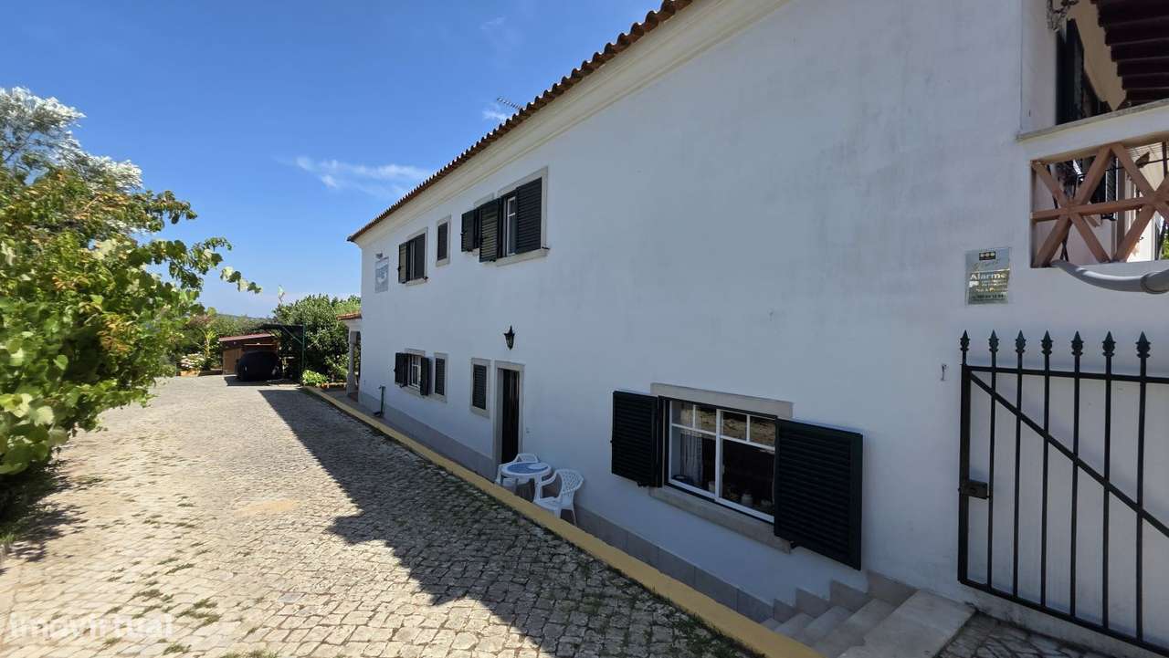 Excelente Oportunidade de Investimento como Moradia e Alojamento Turí-7