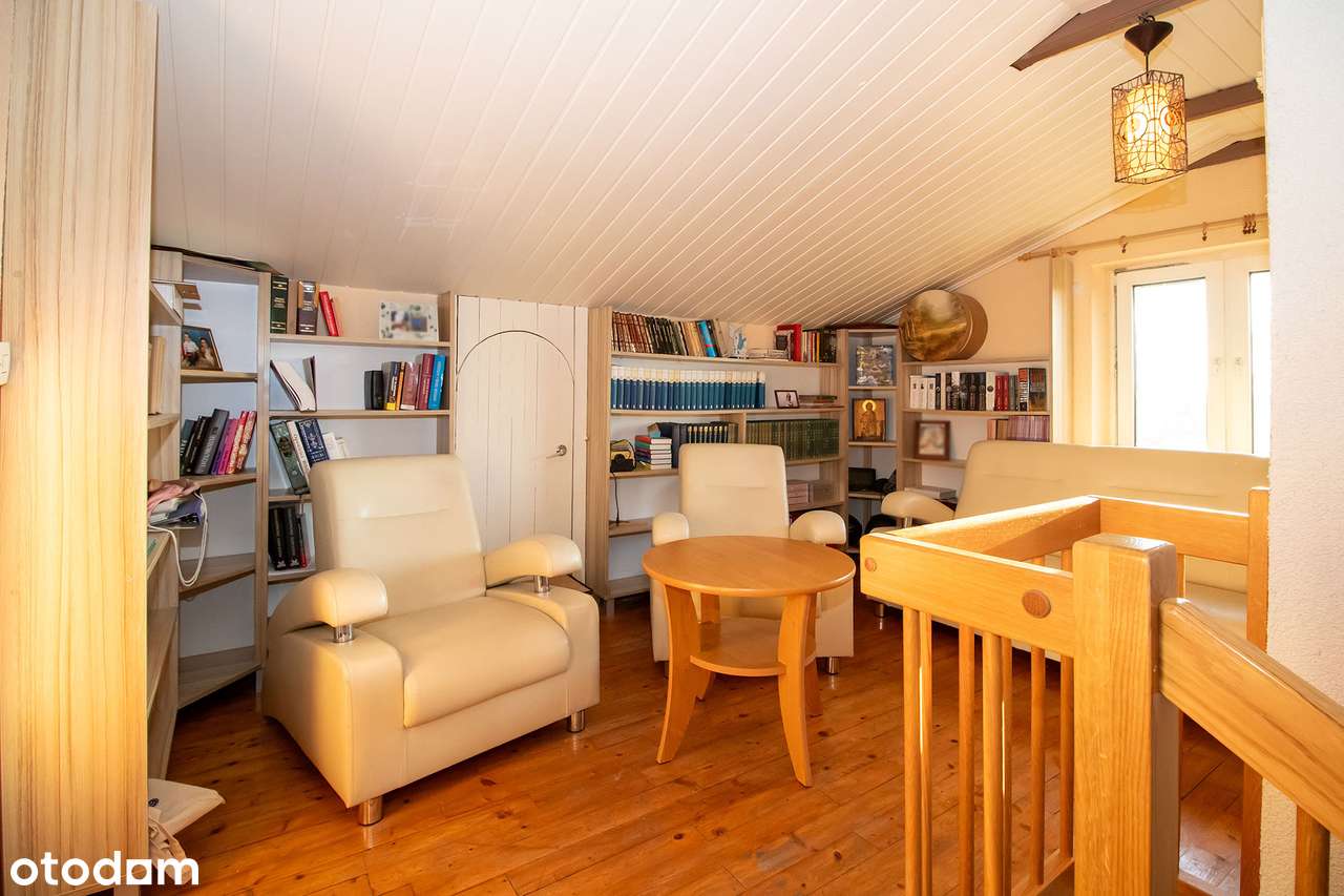 Duży, funkcjonalny dom pod Opolem-14