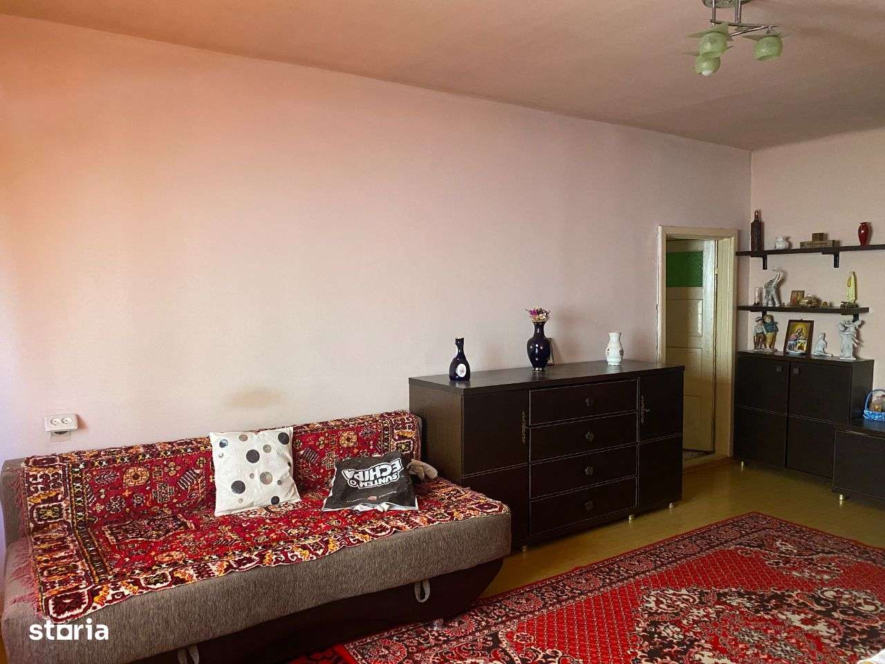 Agentia imobiliara VIGAFON vinde casa 4 camere Caraiman-Natiunii - Imagine principală: 4/10