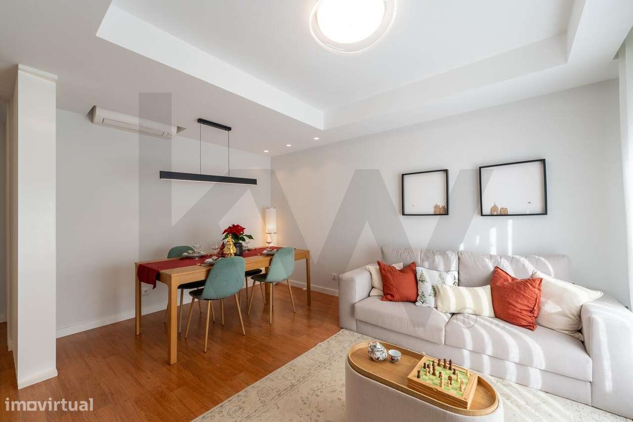 T2 Remodelado com Excelente Exposição Solar no Laranjeiro e Feijó, Alm-5