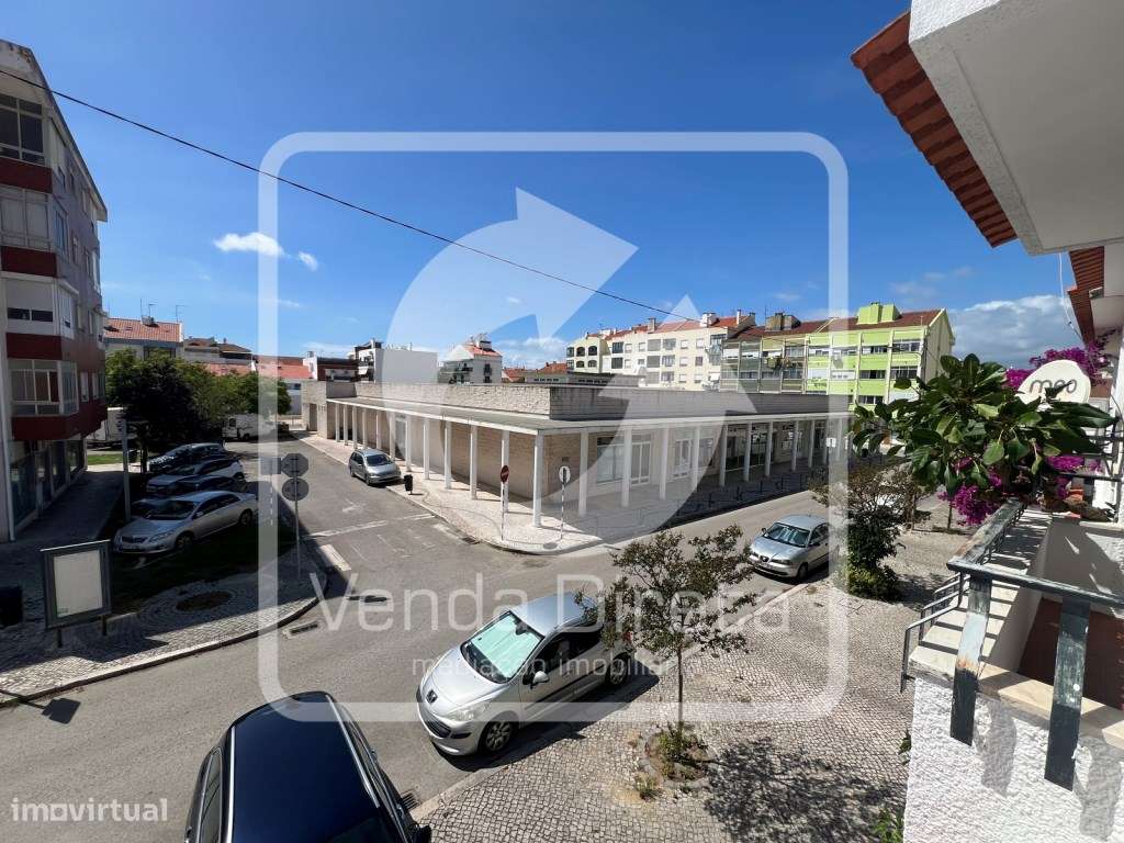 Andar de moradia T3 com garagem, Barreiro-24