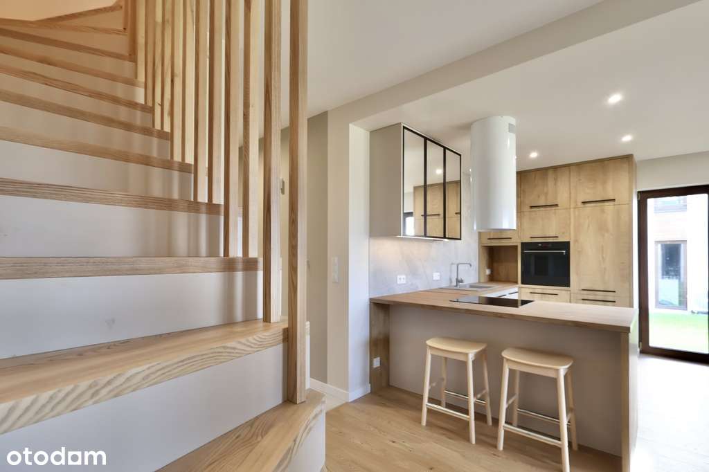 Nowoczesny dom z pompą ciepła - Pełny obrazek: 1/20