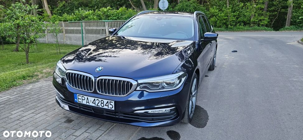 BMW Seria 5 530d xDrive Touring - 1