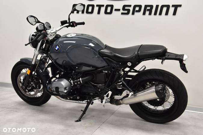 BMW R - 6