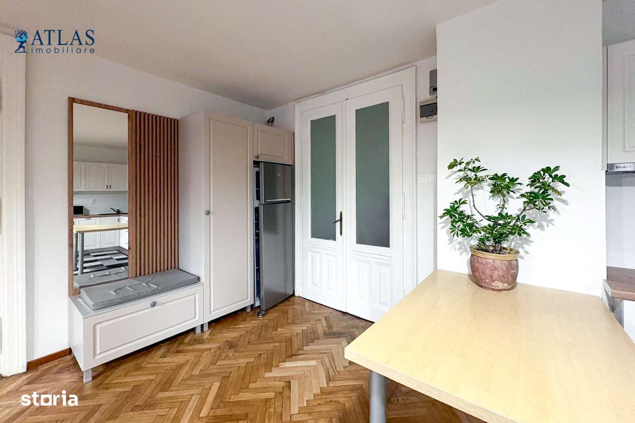 Destinatie birouri, str. De Mijloc la casa, 105 mp., 4 camere, parcari - Imagine principală: 4/16