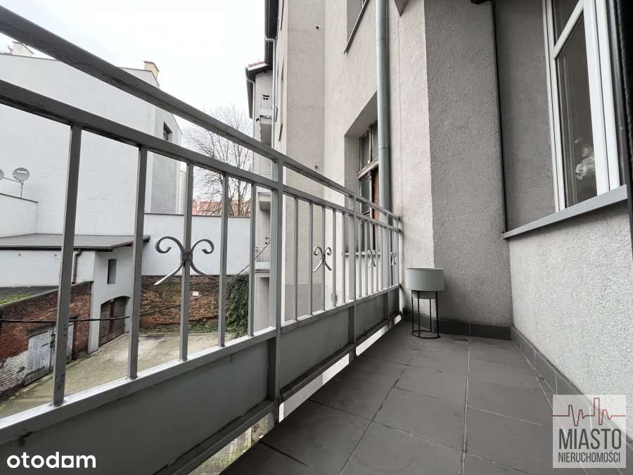 I piętro - 4 pokoje  -2 balkony-9