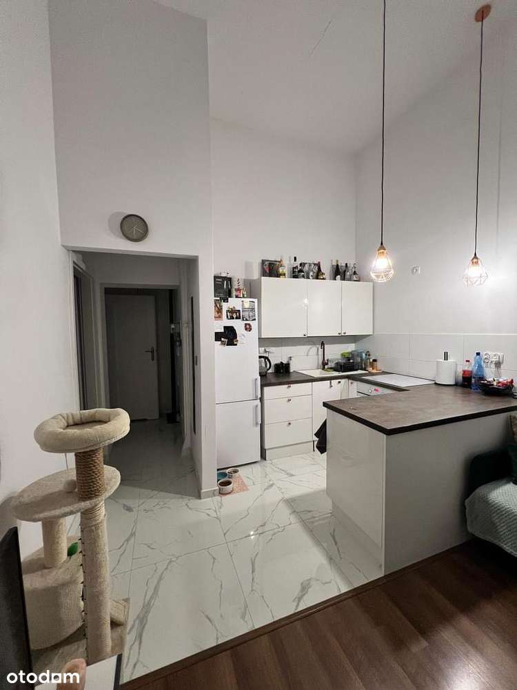 2-pok. 32 m kw. + piwnica. Ciche obok Urzędu Miasta, Galaxy - OKAZJA ! - Pełny obrazek: 1/8