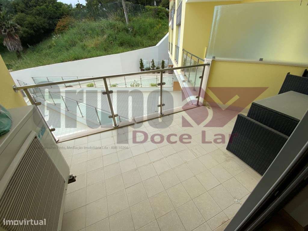 Apartamento T3 com Piscina e Jacuzzi em Sesimbra-17