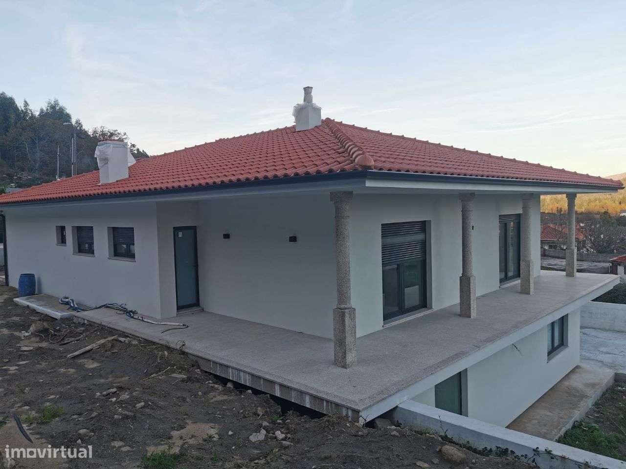 Moradia T3+1 em São Torcato - Guimarães-4