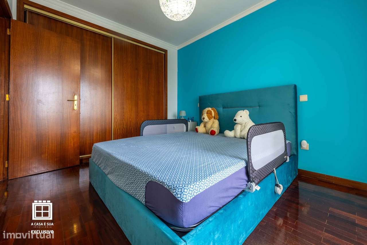 Moradia T3 com Suite e Garagem para 3 Viaturas em Rio Meão - Exclusivo-37