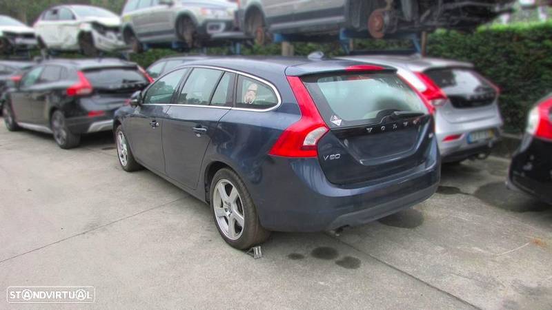 Volvo V60 2.0 D3 2010 - Peças Usadas (7282) - 3