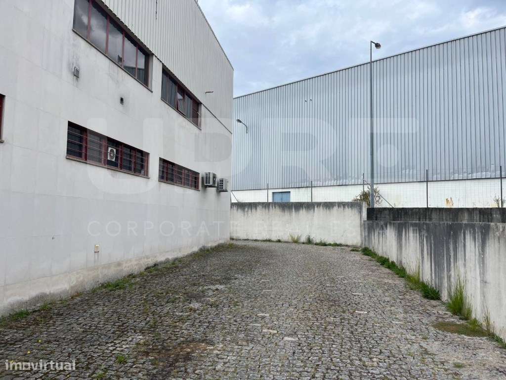 Armazém Crossdocking | ARRENDA | Maia (Aeroporto) - Grande imagem: 4/12