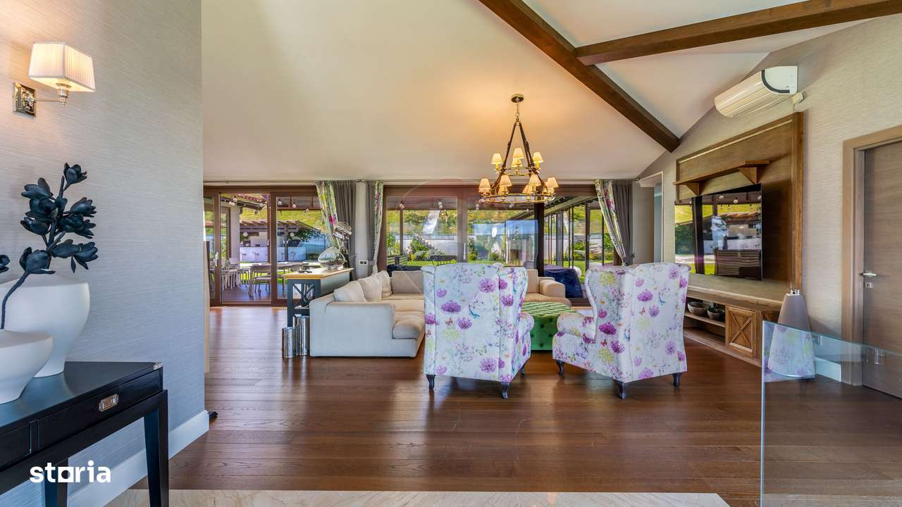 Reședință modernă, pe un singur nivel | Piscină spectaculoasă - Imagine principală: 4/20