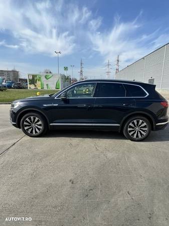 Volkswagen Touareg 3.0 V6 TDI 4Motion DPF Automatik Elegance - 8