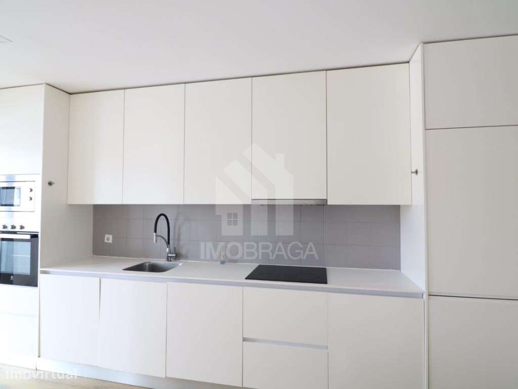 T3 REMODELADO | ÚLTIMO ANDAR | GARAGEM | GULBENKIAN - BRAGA-2